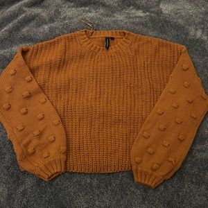 Fairly new women’s sweater size medium OBO
